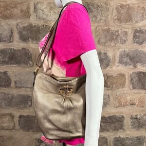 VTG B MAKOWSKY Metallic Gold Leather Gathered Shoulder Bag Purse Crossbody‎